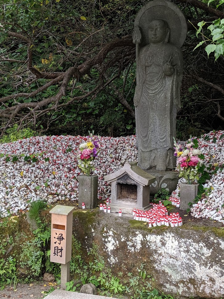 日本一大きな大仏さんがいる日本寺の鋸山に行きました。その一