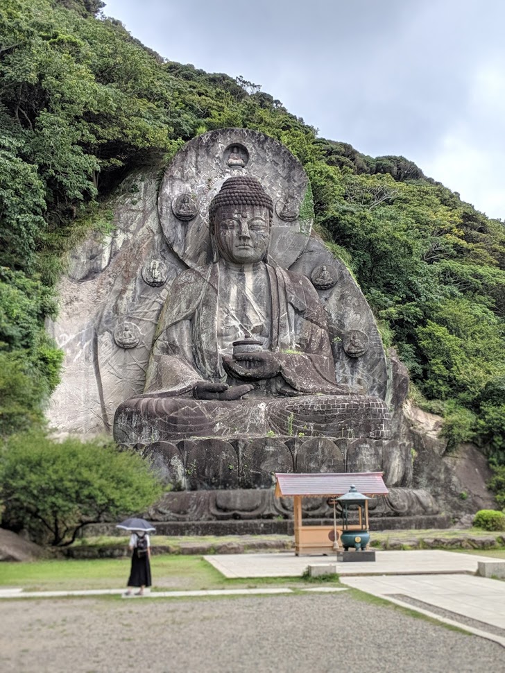 日本一大きな大仏さんがいる日本寺の鋸山に行きました。その一